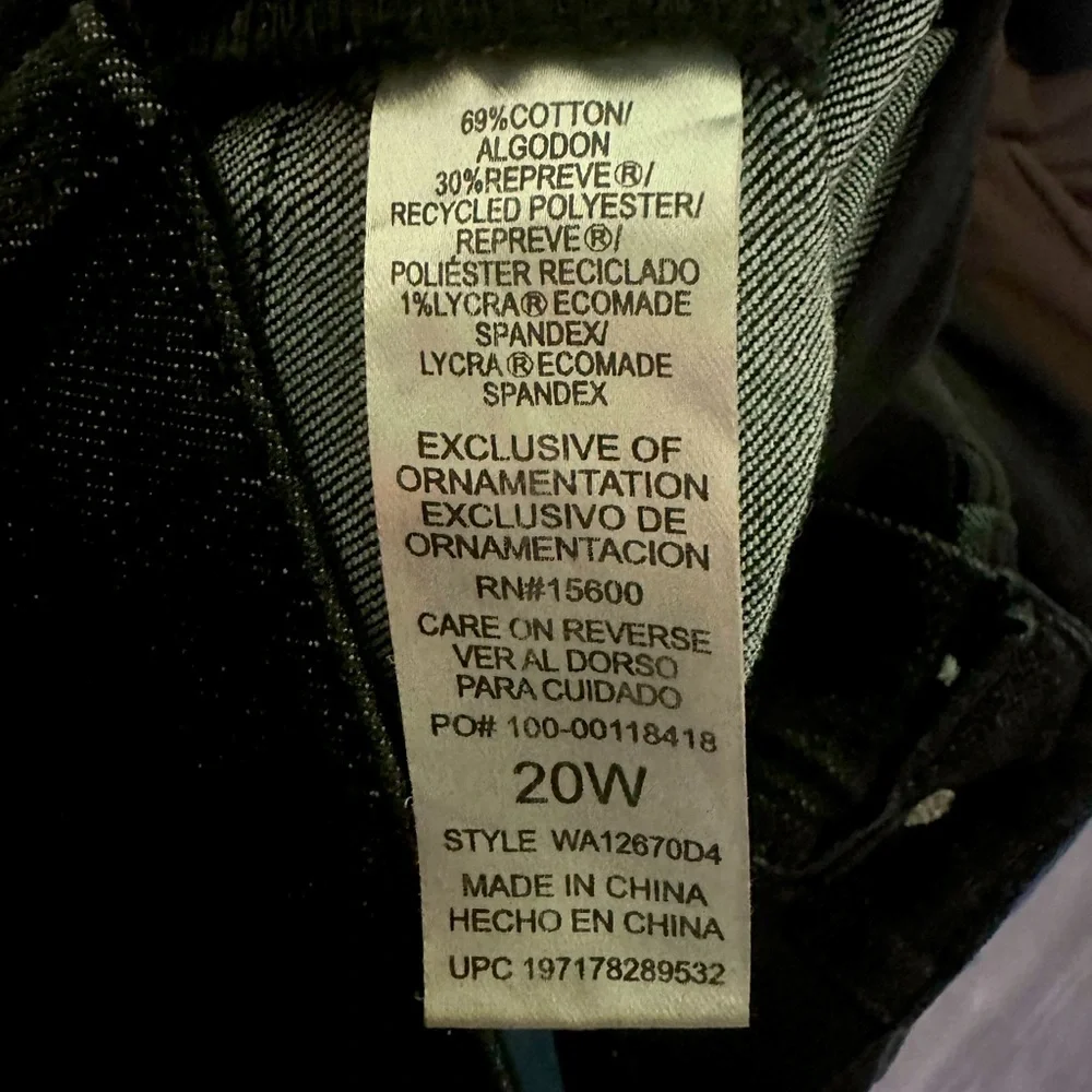 Democracy Black Denim Pants - Picture 4 of 4